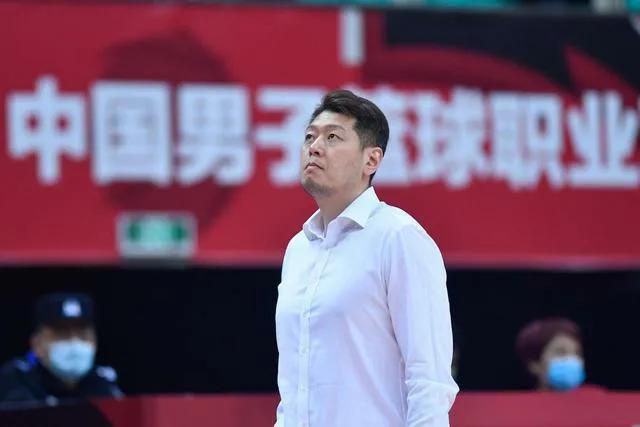 快船8连胜期间哈登场均20.1分9.8助攻&命中率出彩NBA常规赛，快船在客场以151-127击败步行者，喜迎八连胜。